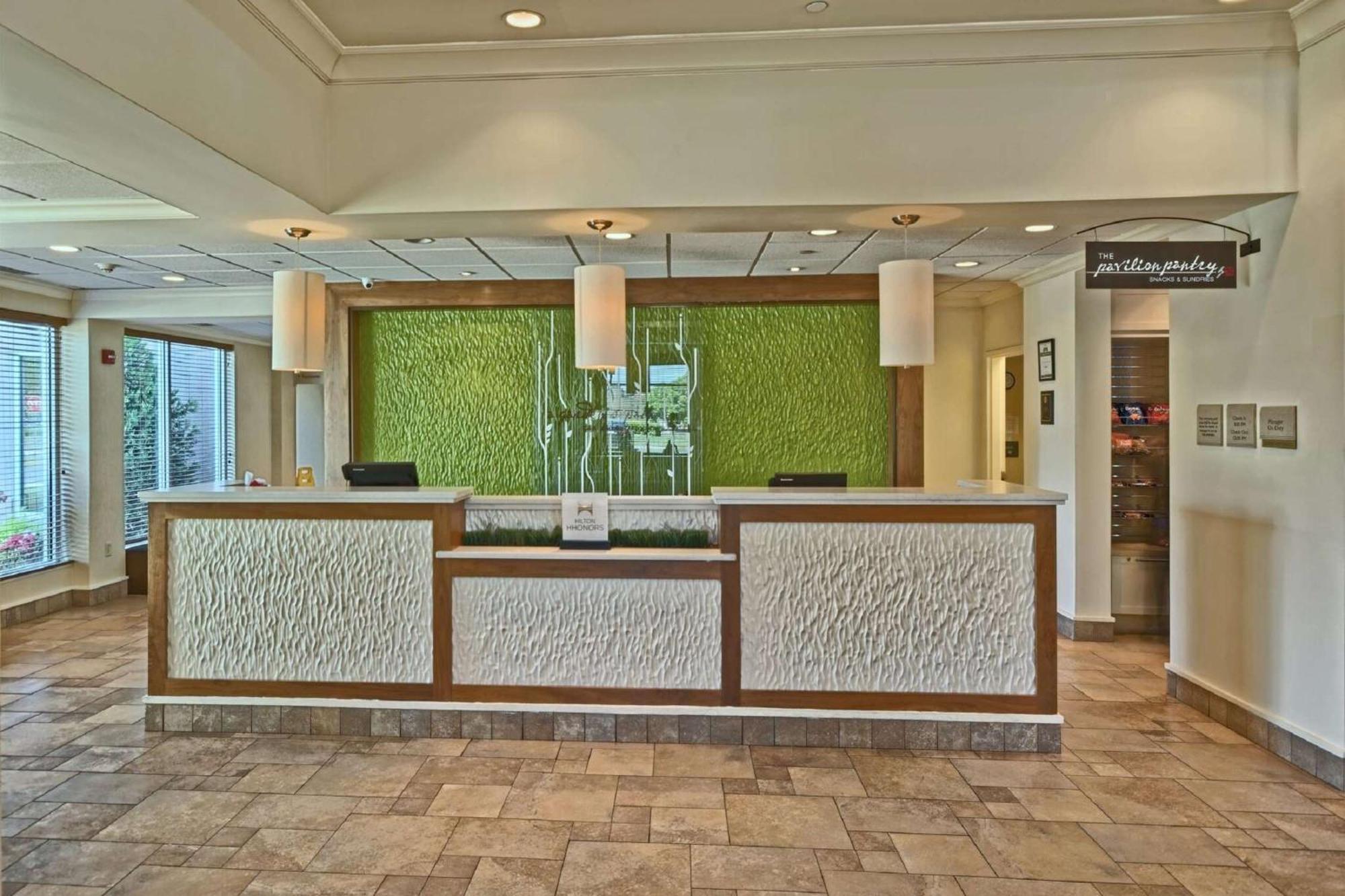 Hilton Garden Inn By Hilton Mount Laurel Buitenkant foto